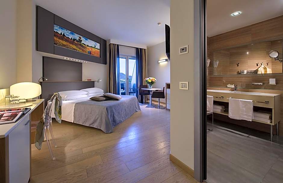 Hotel Bristol Buja