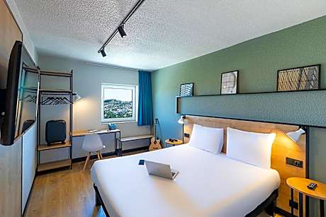 Standard Single Room with Double Bed