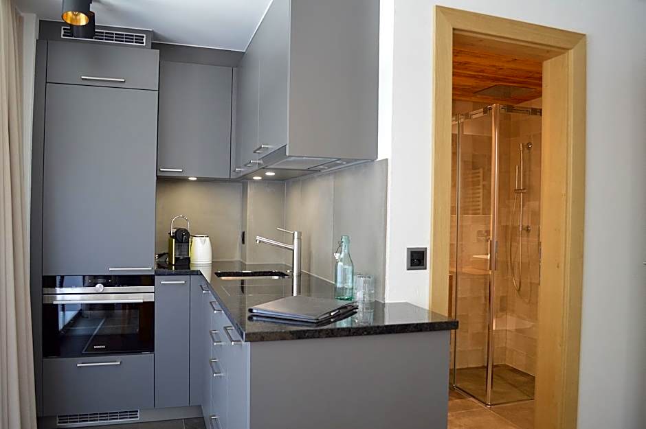 22 Summits Apartments