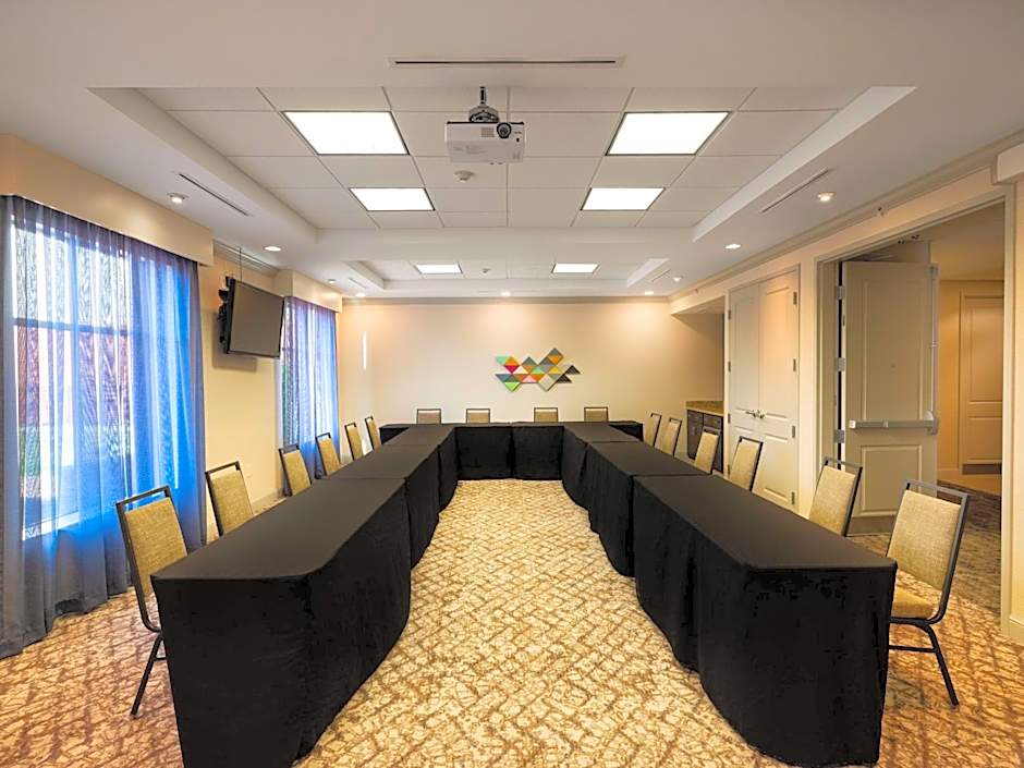 Homewood Suites By Hilton Joplin