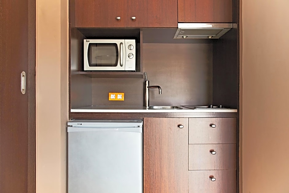 Ginosi Basics Centric Apartel