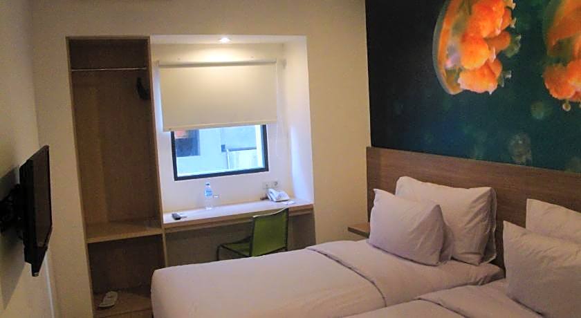 Top Hotel Manado By Gran Puri