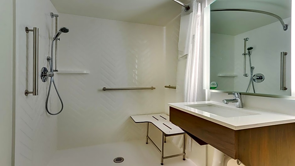 Holiday Inn Staunton Conference Center By IHG