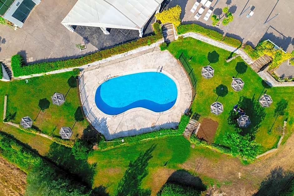 Hospedium Hotel Valles de Gredos Golf