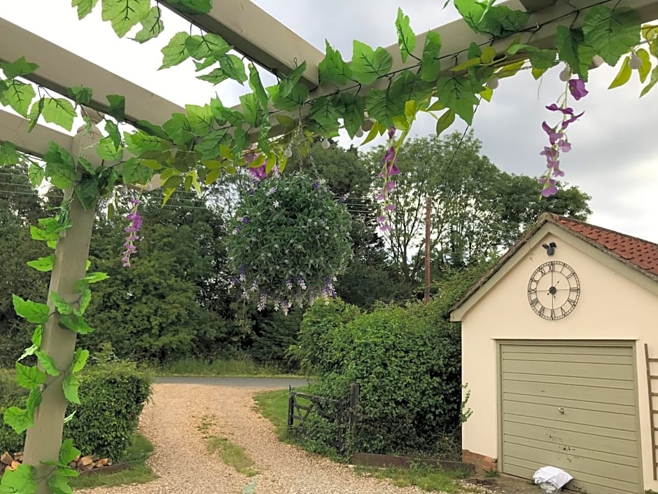 Old Thatch Bambers Green