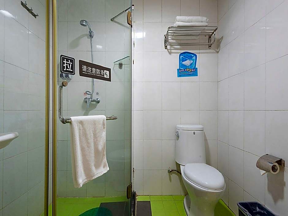 7 Days Inn Foshan Temple Baihua Squrare Branch