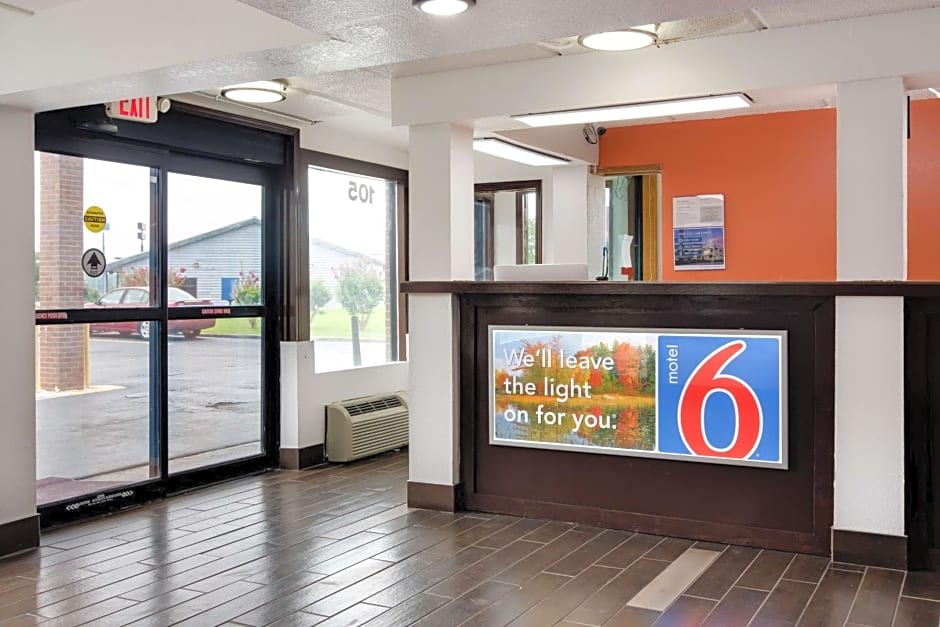 Motel 6-Macon, GA