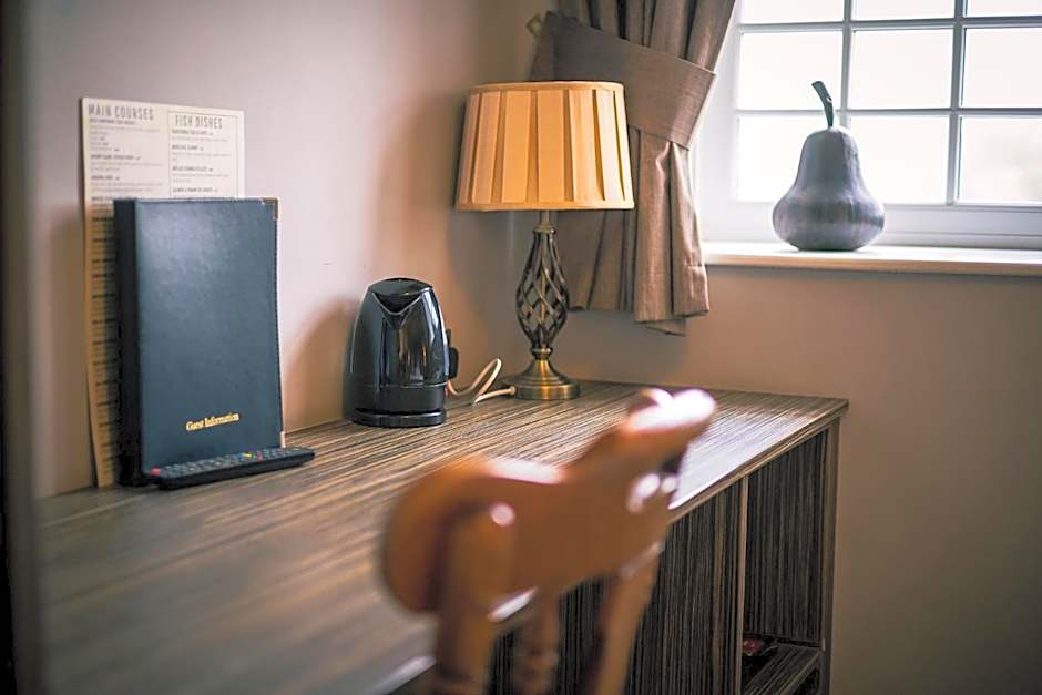 Three Horseshoes Inn