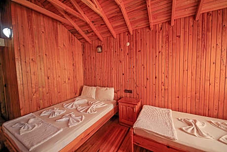 Triple Room with Garden View