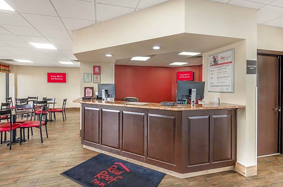 Red Roof Inn Staunton