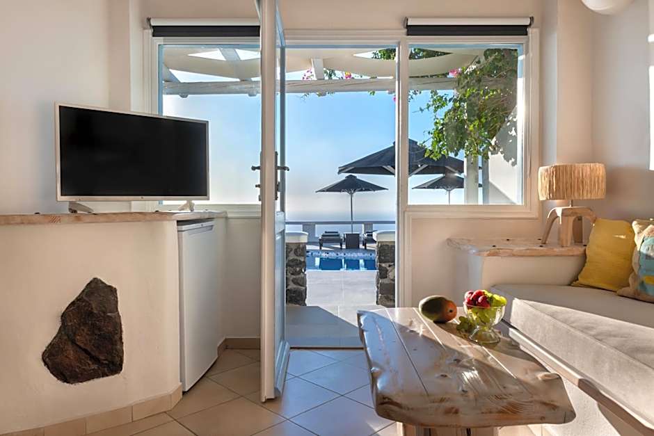 Athermi Suites - Adults Only