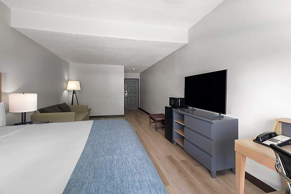 Wingate by Wyndham Matthews/Charlotte