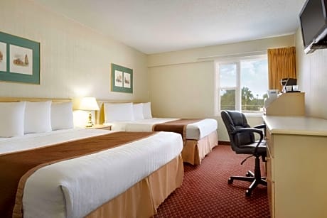 2 Queen Beds Non-Smoking