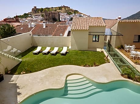Hotel Galería Essentia