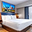 La Quinta Inn & Suites by Wyndham Dallas Dfw Airport North