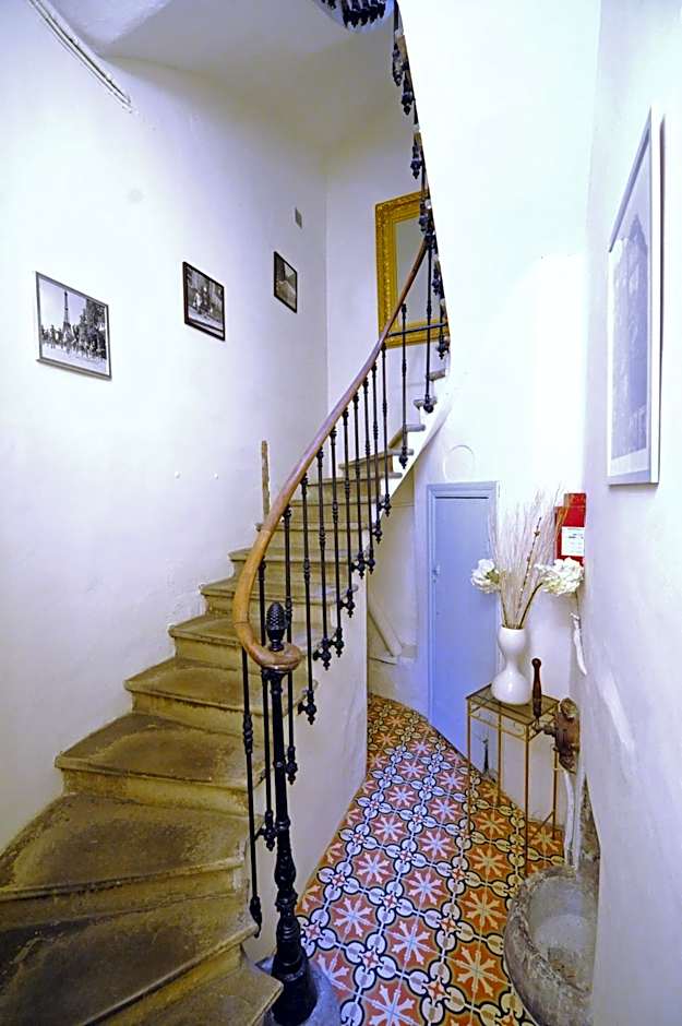 Carcassonne Town House, Rue Barbès