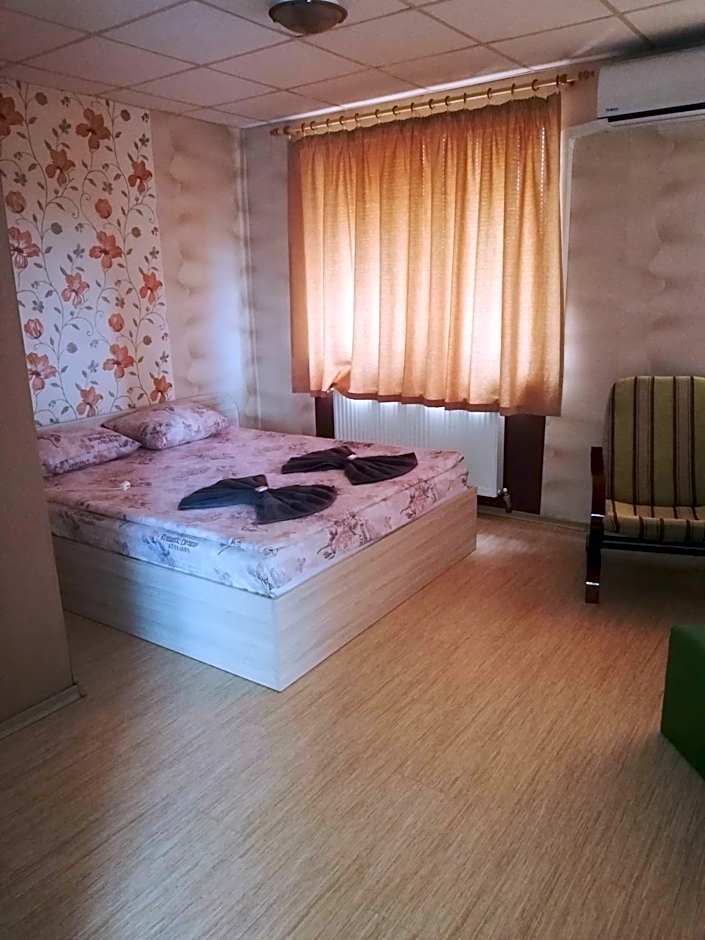 Хотелски Комплекс Родина