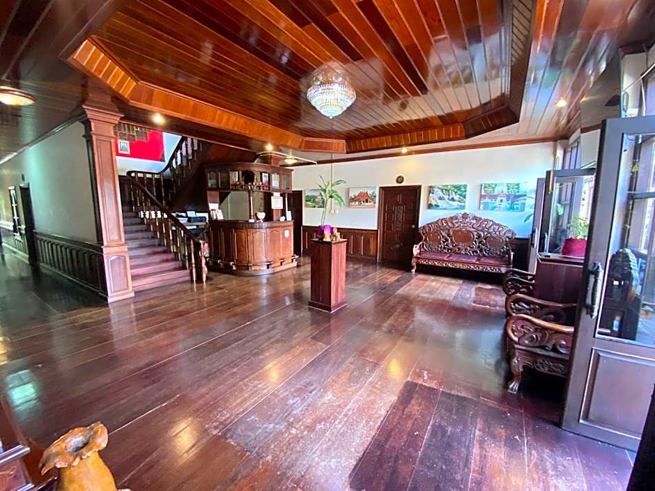 Vangsavath Hotel