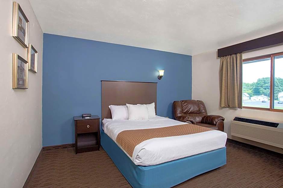 AmericInn by Wyndham Green Bay West