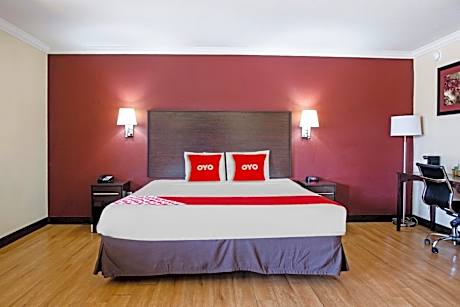 Premium King Bed Accessible