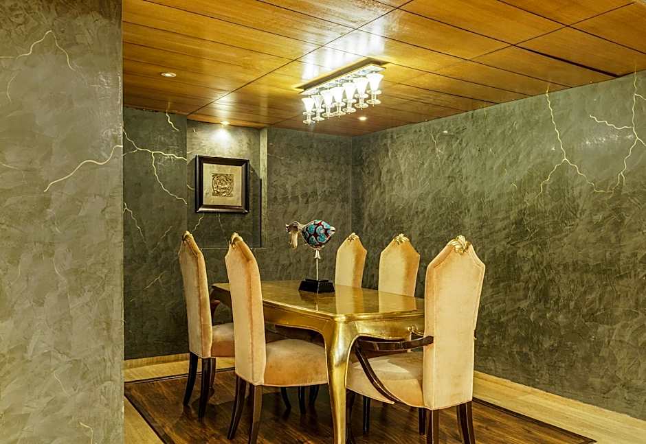 Le Meridien Surat