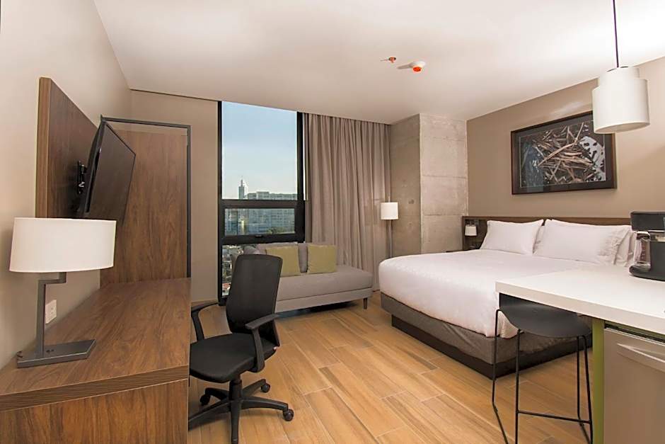 Staybridge Suites Guadalajara Novena By IHG