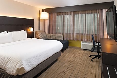 Holiday Inn Express Cincinnati West, an IHG Hotel