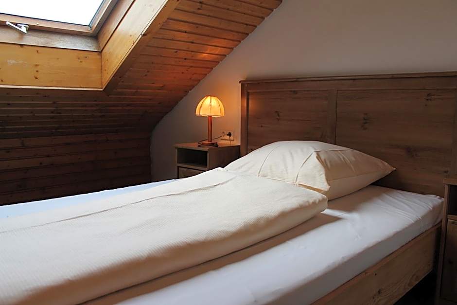 Action Forest Hotel - Kletterwald - Lasertag - nähe Badeparadies