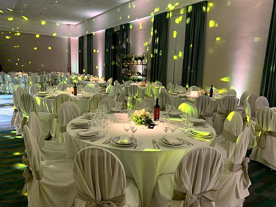 Howard Johnson Plaza & Convention Center Spa La Plata