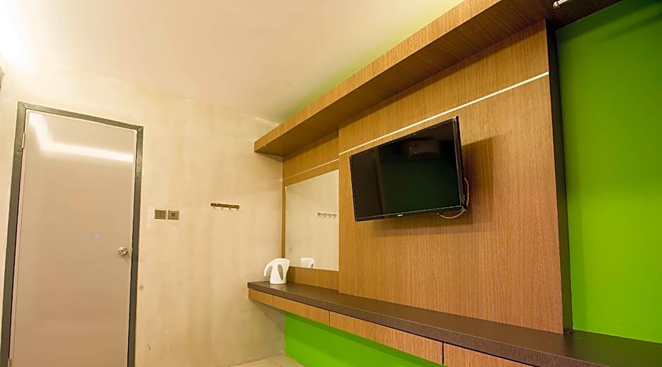 Monaco Boutique Hotel Sadong Jaya
