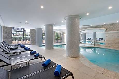 Maritim Antonine Hotel & Spa