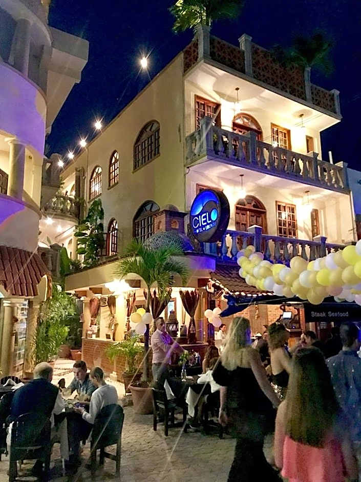 El Cielo Hotel