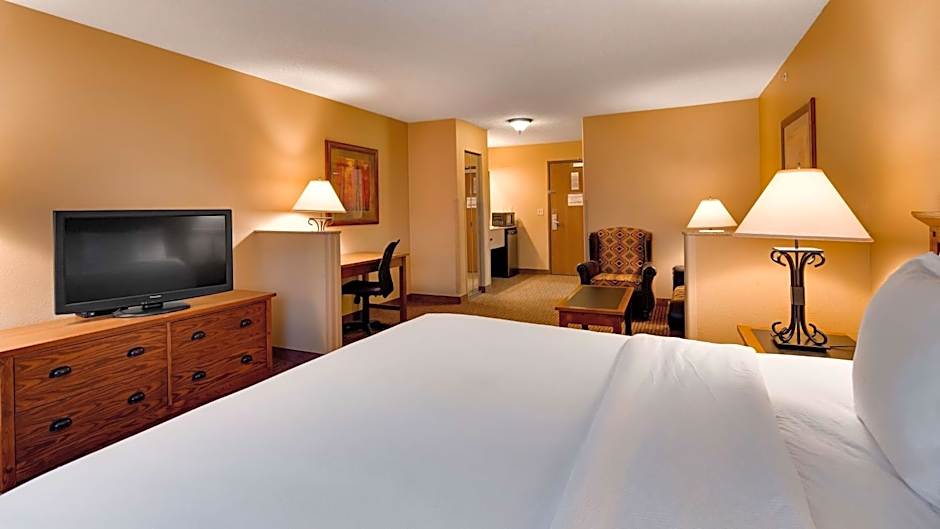 Best Western Plus Kelly Inn & Suites