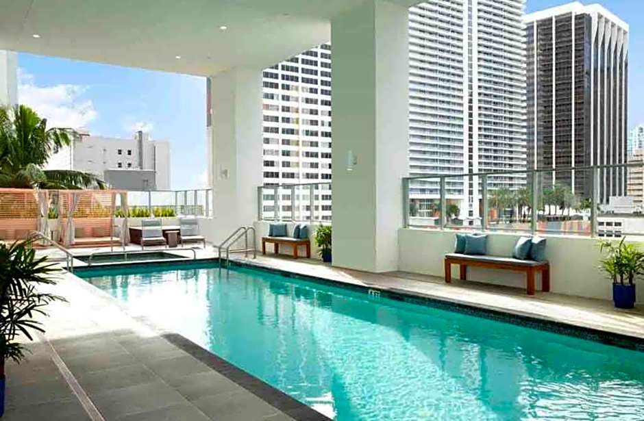 Miami Downtown Comfy Condo-Hotels in a luxury modern building