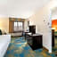 La Quinta Inn & Suites by Wyndham Mansfield, Oh