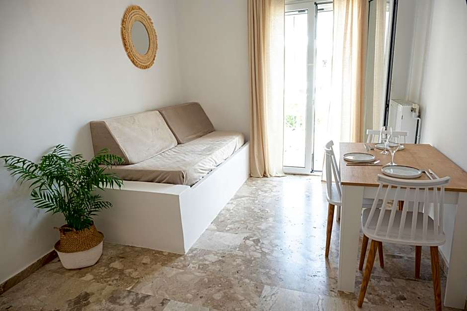 The White Rose Hotel