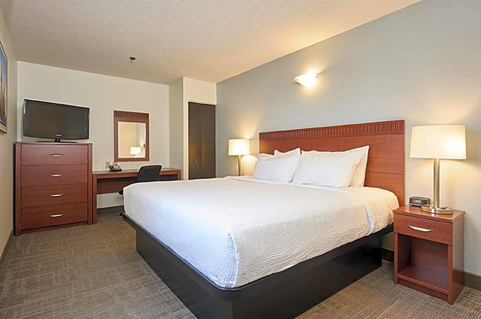 Canad Inns Destination Centre - Fort Garry