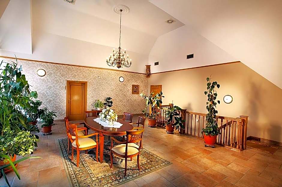 Hotel Akademie a depandance Vila Jarmila