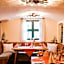 DER SCHWAN Hotel & Restaurant