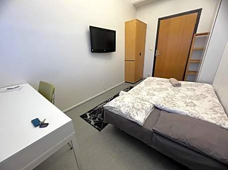 Office House Services 655