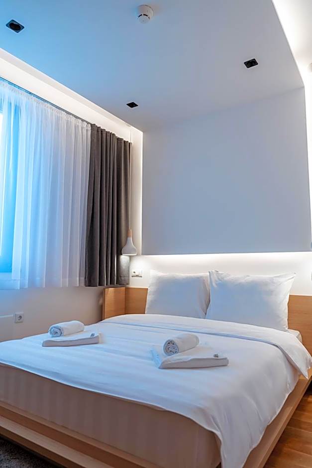 Aparthotel Zlatni Javor