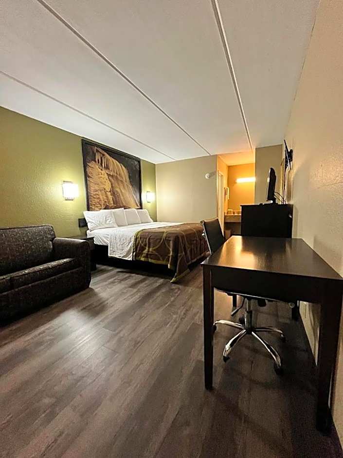 Super 8 by Wyndham Shelby