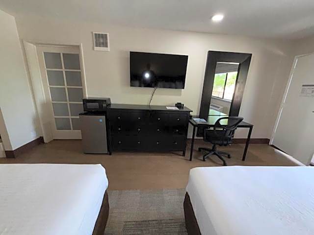 Stanford Inn And Suites Anaheim