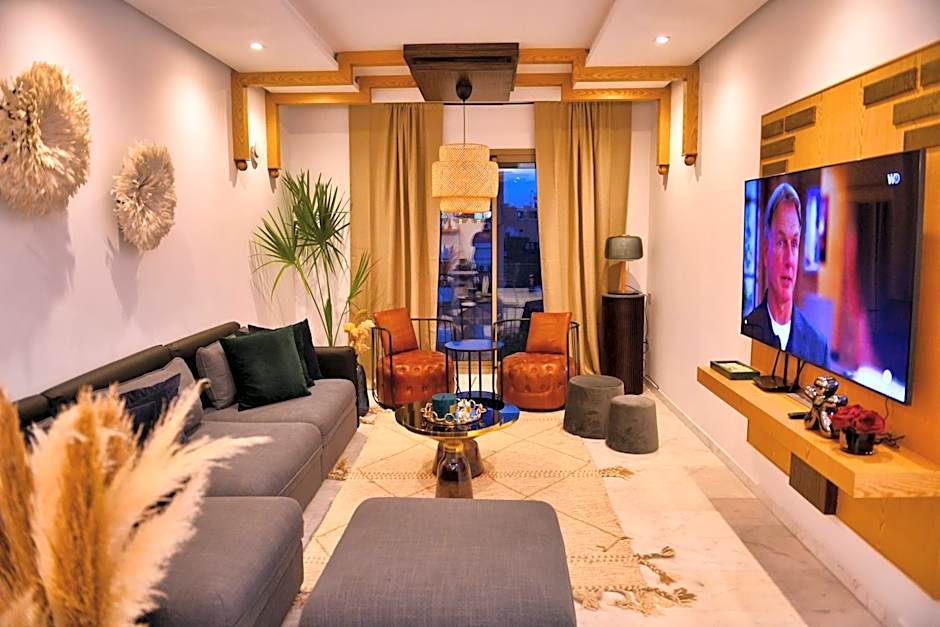 Appartement de prestige climatisé à l'hivernage 400m de la Gare