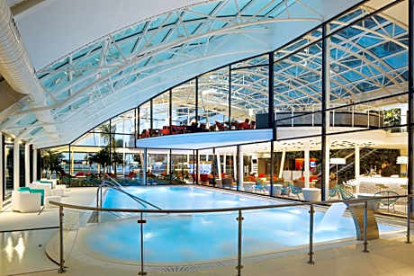 Oceania Paris Roissy CDG