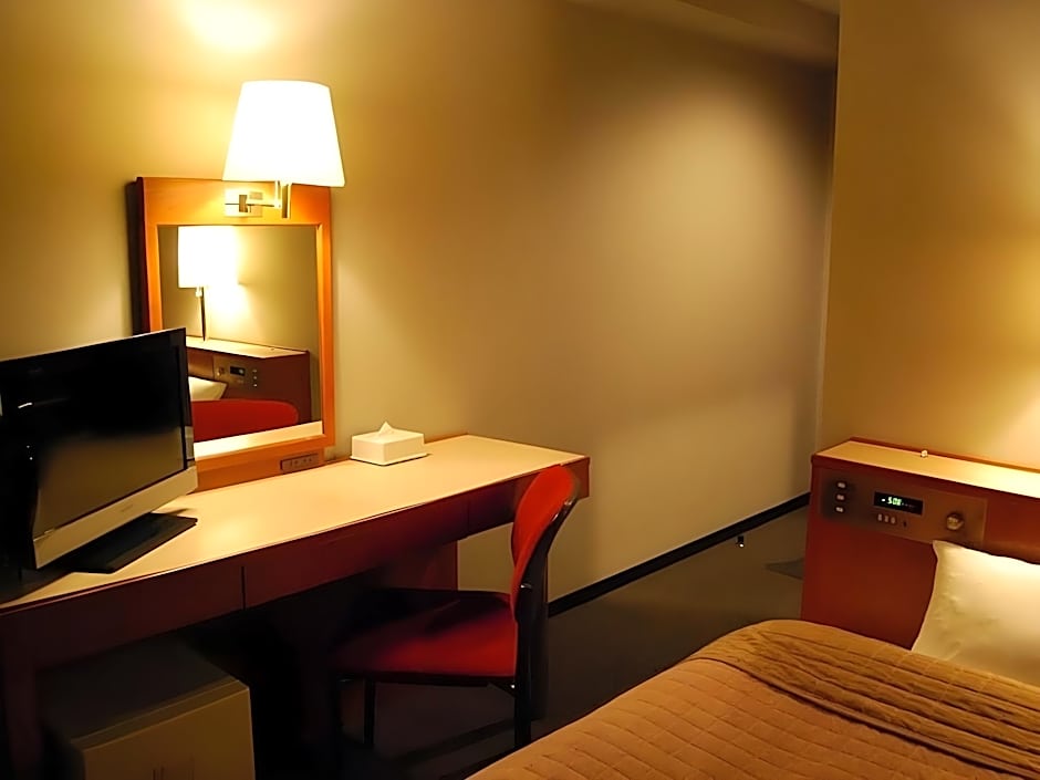 Hotel Livemax Hiratsuka Ekimae