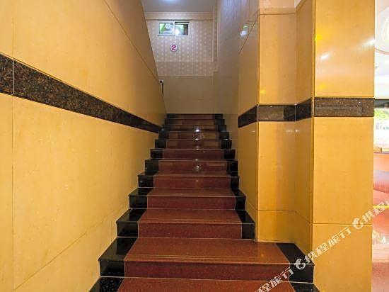 Guangzhou Jinlu Hotel