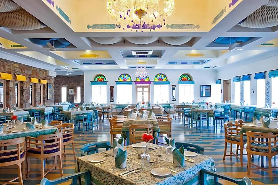 Neemrana Fort-Palace