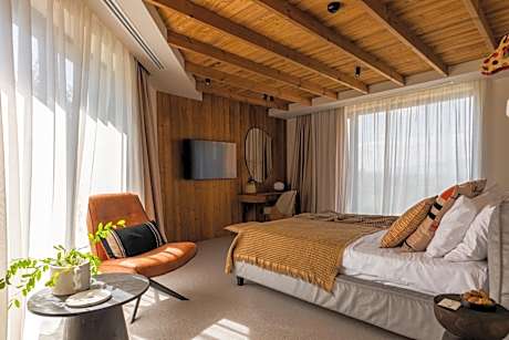 The Pines Bucegi Lodge