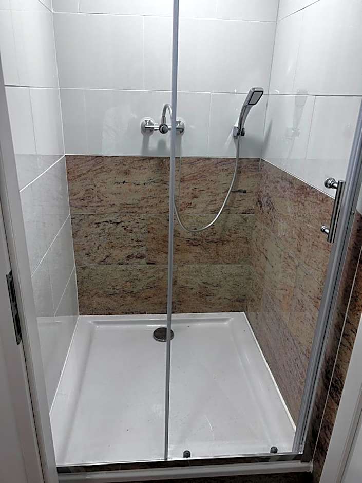 Hostel 24 Miejsca Parkingowe Noclegi Pracownicze.